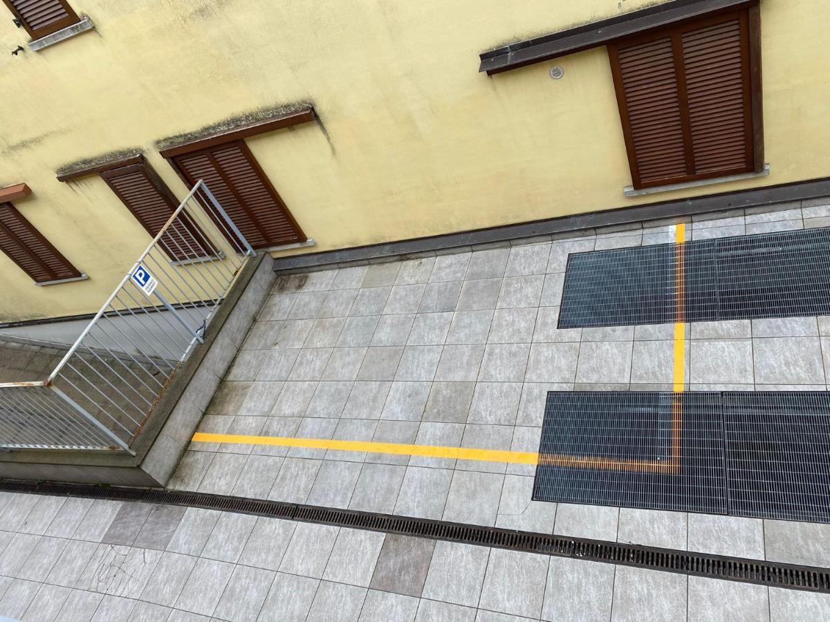 Il Tulipano Apartment Trezzano Rosa Bagian luar foto